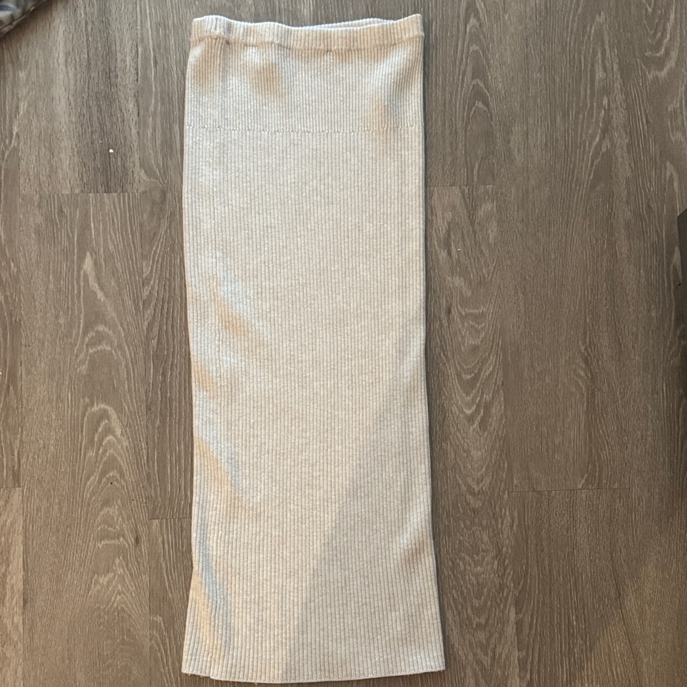 House of Harlow 1960 Cream Pencil Skirt